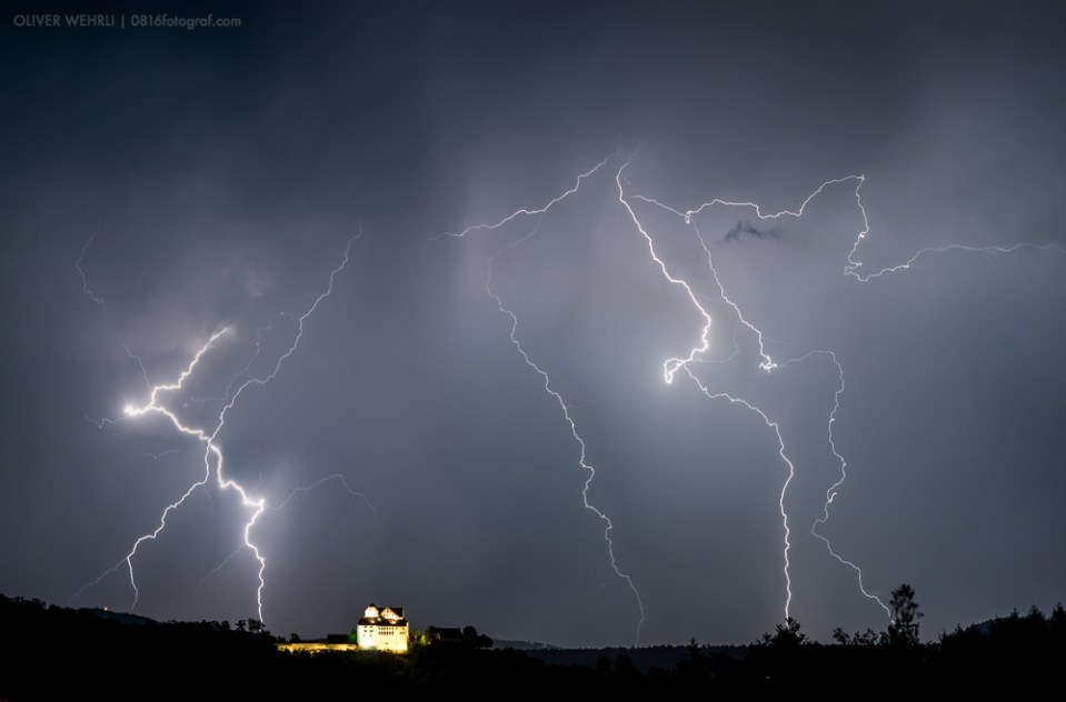 Blitz, Donner, Schloss Wilden