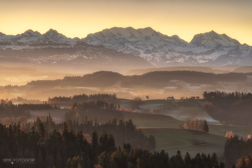 Lueg Emmental, Lueg, Emmental, Sonnenaufgang, Winter, Emmentaler Hügel, Alpen, Berner Alpen, Fujifilm, Fujifilm X-Pro2, Gitzo, Landschaft, Landschaftsfotografie