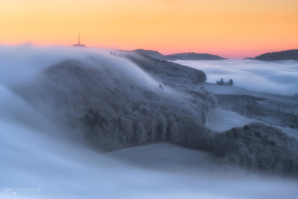 Jura Südfuss, Nebelwelle, Nebel, Abend, Sonnenuntergang, Gisliflue, Aargau, Jura, Schweizer Jura, Swiss Jura, fog, fogwave, fujifilm, fuji xpro2, gitzo, Sonnenuntergang, sunset
