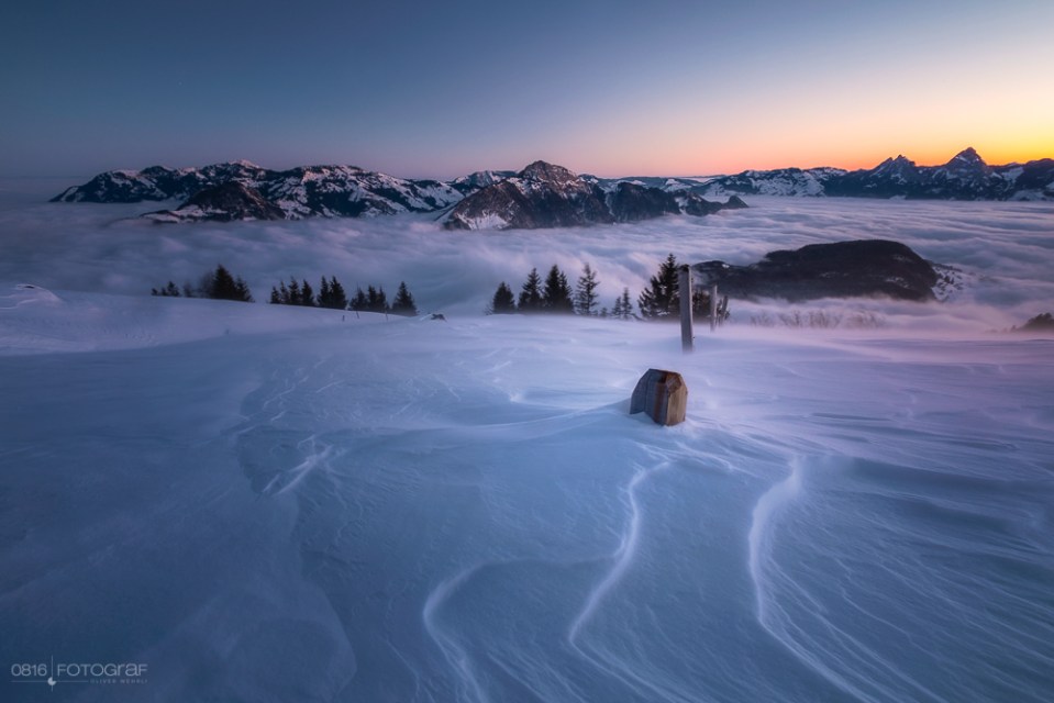 Niederbauen, Zentralschweiz, Winter, Winterlandschaft, Landschaftsfotografie, Sonnenaufgang, Sunrise, Nebelmeer, Fujifilm, Fuji X-Pro2, Alpen, Bergsicht, Mythen, Pilatus, Rigi, Wintermorgen, Landschaftsfotograf, Landscape, Swiss Landscape, Schweiz, Nidwalden, Vierwaldstättersee, Nebel
