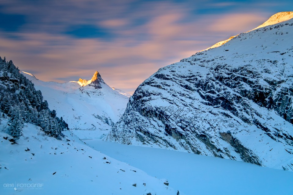 zerfreila, zerfreilahorn, zerfreilasee, stausee, morgen, sonnenaufgang, winter, vals, winterlandschaft, valsertal, landschaftsfotografie, landschaften, schweiz, graubünden