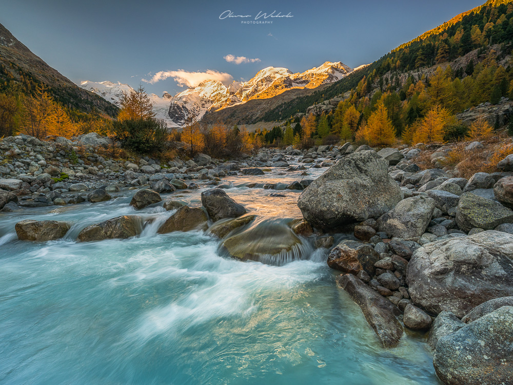 Morteratsch, Gletscherbach, Herbst, Lärchen, Indian Summer, Engadin, Oberengadin, Sonnenaufgang, Herbststimmung Engadin, Landschaftsfoto Schweiz, Landschaftsfotografie Schweiz, Landschaftsfoto Herbst Schweiz, Fujifilm GFX Landscape. GFX Landscape Photography, Fujifilm, Sonnenaufgang Engadin, Landschaftsfotograf, Landschaft Herbst