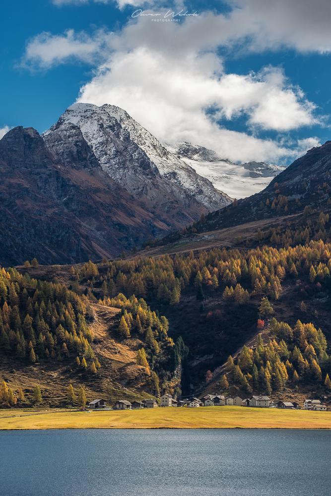 Herbst, Lärchen, Indian Summer, Engadin, Oberengadin, Herbststimmung Engadin, Landschaftsfoto Schweiz, Landschaftsfotografie Schweiz, Landschaftsfoto Herbst Schweiz, Fujifilm GFX Landscape. GFX Landscape Photography, Fujifilm, Sonnenaufgang Engadin, Landschaftsfotograf, Landschaft Herbst, Silsersee, Lake Sils, Isola, Piz Margna